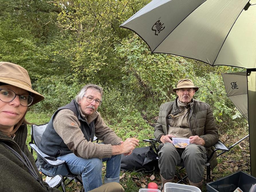 Pause mit Windschutz und Gasstrahler