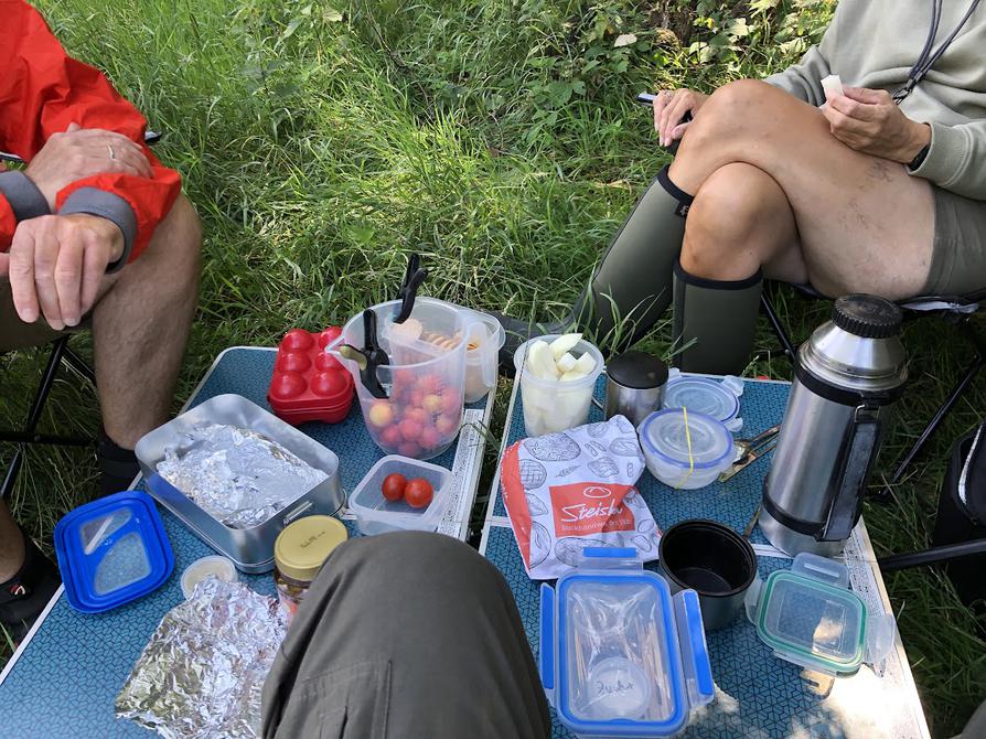 Picknickpause an der Pferdebadestelle Bredeneek